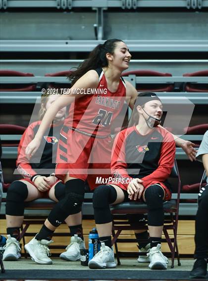 Thumbnail 2 in Southside vs. Farmington (AAA 4A State Round One) photogallery.