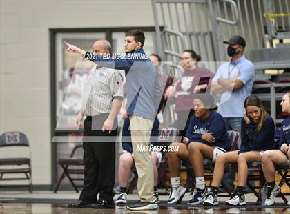 Thumbnail 2 in Southside vs. Farmington (AAA 4A State Round One) photogallery.
