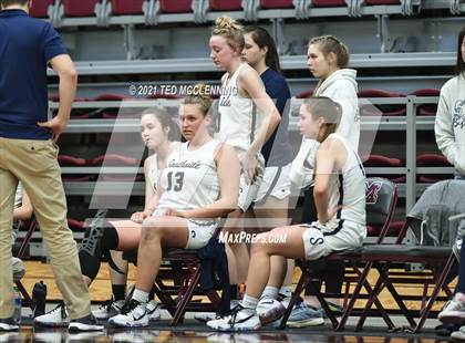 Thumbnail 1 in Southside vs. Farmington (AAA 4A State Round One) photogallery.
