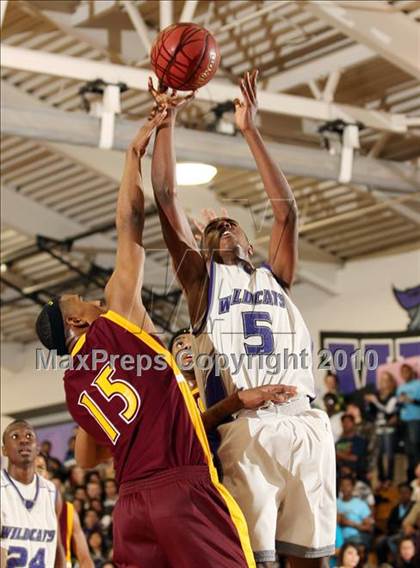 Thumbnail 1 in Franklin vs. Edison (CIF SJS D1 Playoffs) photogallery.