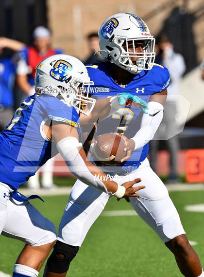 Thumbnail 3 in Valley Christian @ Serra (CIF CCS D1 Quarterfinal) photogallery.
