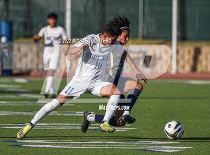 Thumbnail 2 in O'Connor vs Del Rio (UIL 6A Bi-District Playoff) photogallery.