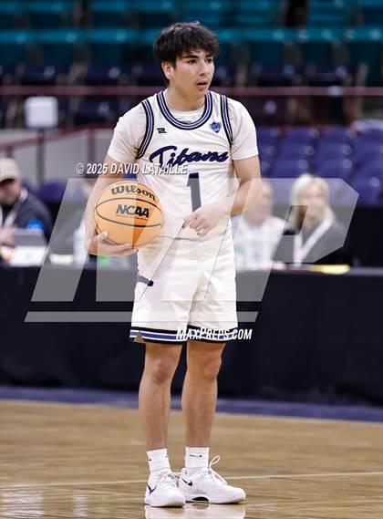 Thumbnail 3 in Coal Ridge vs. Colorado Academy (CHSAA 4A Final 4) photogallery.