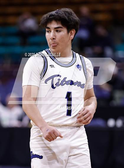 Thumbnail 1 in Coal Ridge vs. Colorado Academy (CHSAA 4A Final 4) photogallery.