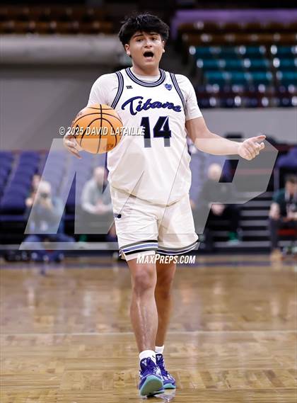 Thumbnail 1 in Coal Ridge vs. Colorado Academy (CHSAA 4A Final 4) photogallery.