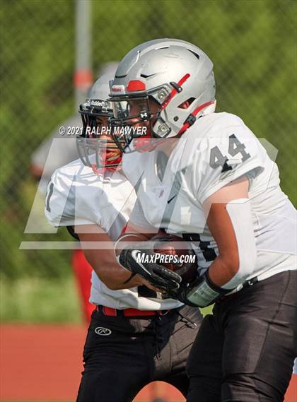 Thumbnail 2 in  Stevens [John Paul] @ Boerne-Champion (Silver) photogallery.