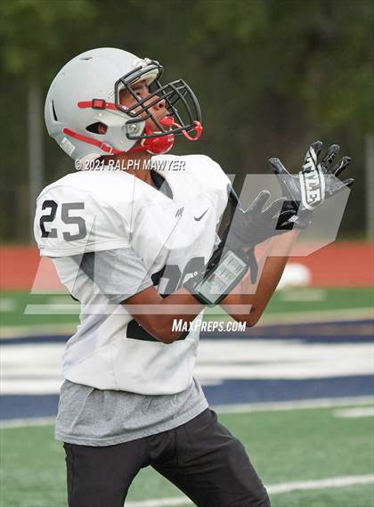 Thumbnail 2 in  Stevens [John Paul] @ Boerne-Champion (Silver) photogallery.