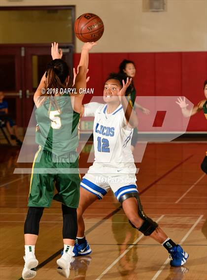 Thumbnail 3 in La Jolla Country Day vs Brea Olinda (Mark Keppel Tournament) photogallery.
