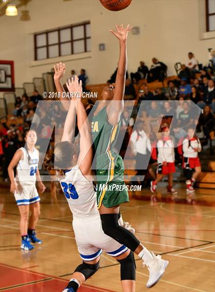 Thumbnail 1 in La Jolla Country Day vs Brea Olinda (Mark Keppel Tournament) photogallery.