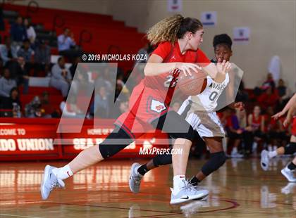 Thumbnail 1 in Mater Dei vs. Bishop Montgomery (Battle at the Beach) photogallery.