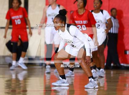Thumbnail 1 in Mater Dei vs. Bishop Montgomery (Battle at the Beach) photogallery.