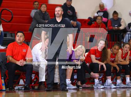 Thumbnail 3 in Mater Dei vs. Bishop Montgomery (Battle at the Beach) photogallery.