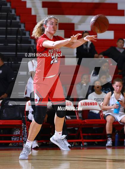 Thumbnail 3 in Mater Dei vs. Bishop Montgomery (Battle at the Beach) photogallery.