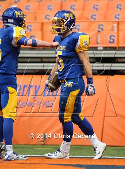 Thumbnail 1 in Schalmont vs. Maine-Endwell (NYSPHSAA Class B Final) photogallery.