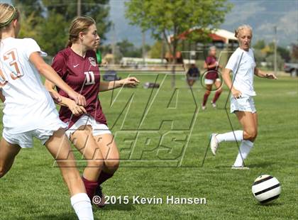 Thumbnail 1 in Maple Mountain @ Davis photogallery.