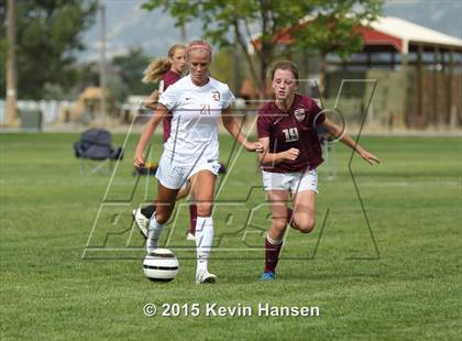 Thumbnail 1 in Maple Mountain @ Davis photogallery.