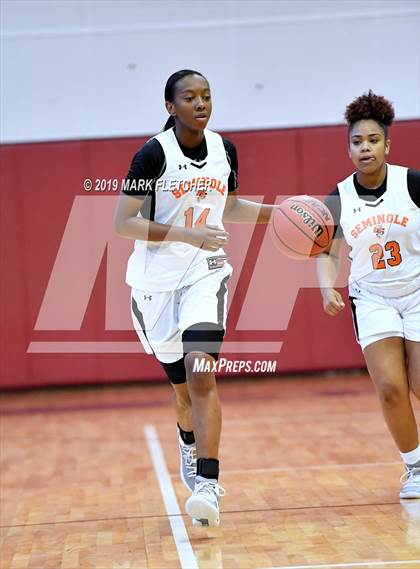 Thumbnail 1 in Seminole vs Middleburg (Florida Prospects Holiday Classic) photogallery.