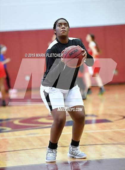 Thumbnail 3 in Seminole vs Middleburg (Florida Prospects Holiday Classic) photogallery.