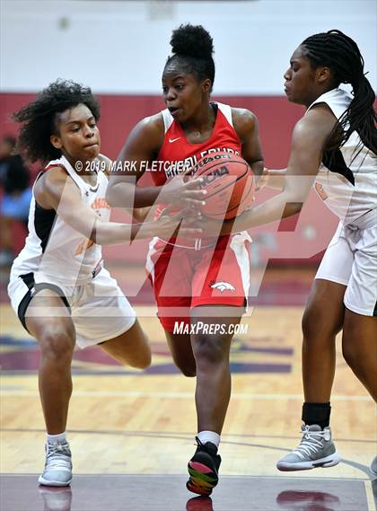 Thumbnail 1 in Seminole vs Middleburg (Florida Prospects Holiday Classic) photogallery.