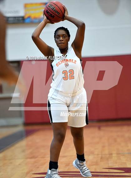 Thumbnail 3 in Seminole vs Middleburg (Florida Prospects Holiday Classic) photogallery.