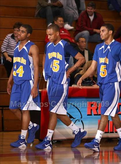 Thumbnail 2 in Verbum Dei vs. North (Sea Hawk Classic) photogallery.