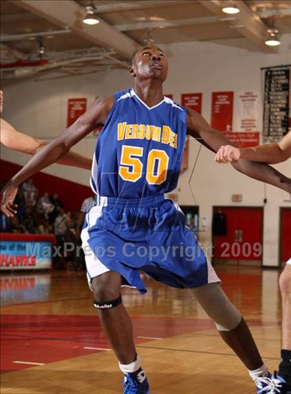 Thumbnail 3 in Verbum Dei vs. North (Sea Hawk Classic) photogallery.