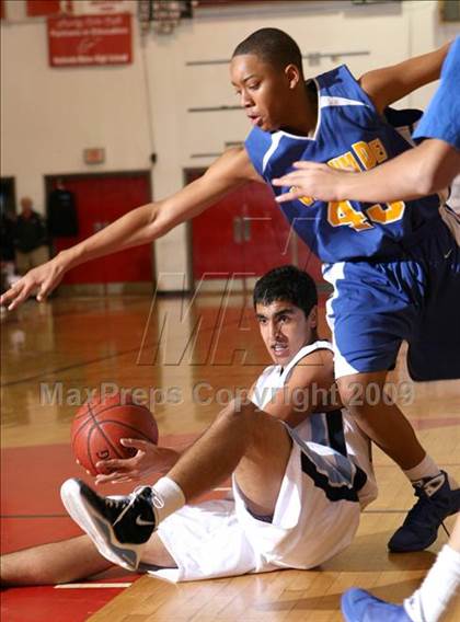 Thumbnail 1 in Verbum Dei vs. North (Sea Hawk Classic) photogallery.