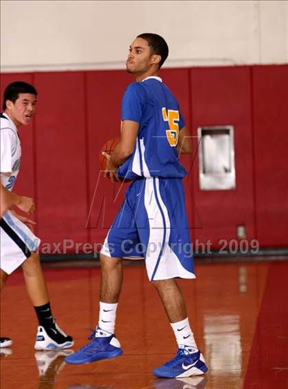 Thumbnail 1 in Verbum Dei vs. North (Sea Hawk Classic) photogallery.