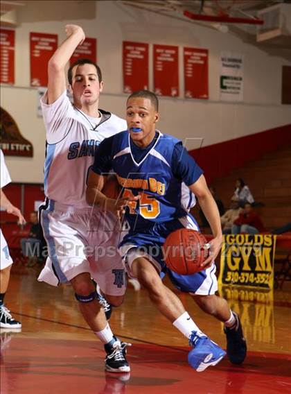 Thumbnail 2 in Verbum Dei vs. North (Sea Hawk Classic) photogallery.