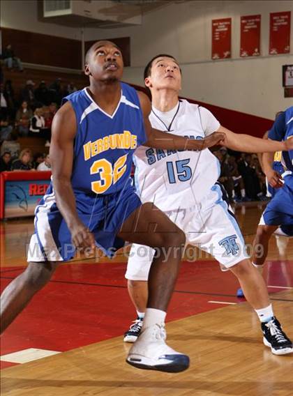 Thumbnail 3 in Verbum Dei vs. North (Sea Hawk Classic) photogallery.