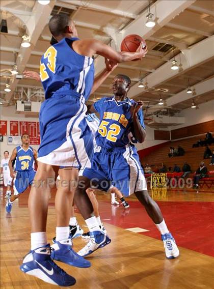 Thumbnail 3 in Verbum Dei vs. North (Sea Hawk Classic) photogallery.
