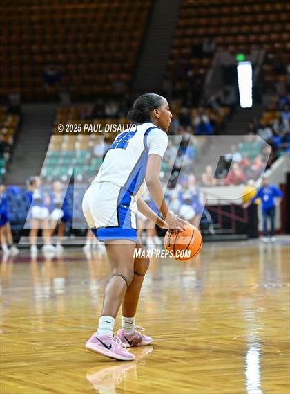 Thumbnail 1 in Legend @ Grandview (CHSAA 6A State Final) photogallery.