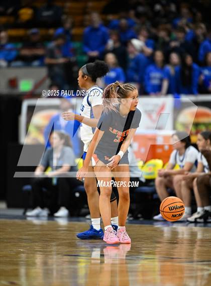 Thumbnail 1 in Legend @ Grandview (CHSAA 6A State Final) photogallery.