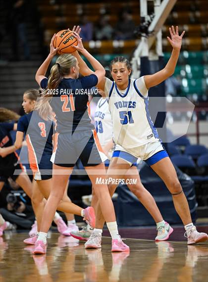 Thumbnail 2 in Legend @ Grandview (CHSAA 6A State Final) photogallery.