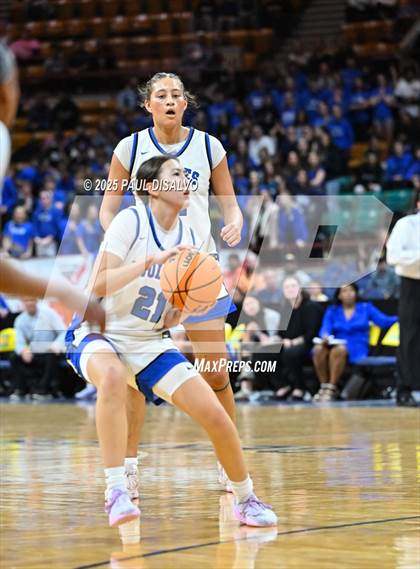 Thumbnail 3 in Legend @ Grandview (CHSAA 6A State Final) photogallery.