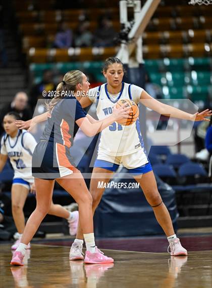 Thumbnail 3 in Legend @ Grandview (CHSAA 6A State Final) photogallery.