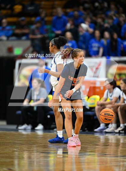 Thumbnail 2 in Legend @ Grandview (CHSAA 6A State Final) photogallery.