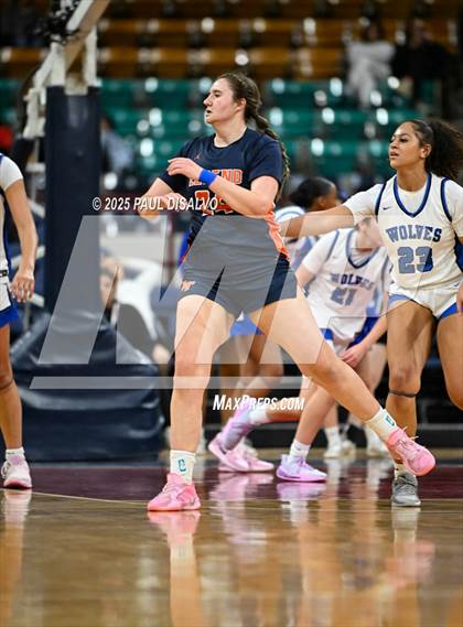 Thumbnail 2 in Legend @ Grandview (CHSAA 6A State Final) photogallery.