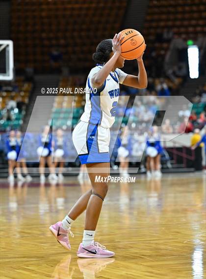 Thumbnail 3 in Legend @ Grandview (CHSAA 6A State Final) photogallery.