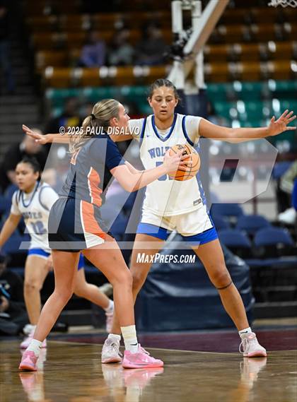 Thumbnail 2 in Legend @ Grandview (CHSAA 6A State Final) photogallery.