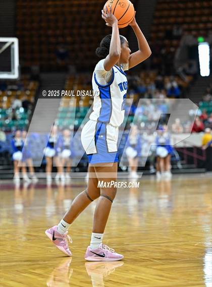 Thumbnail 1 in Legend @ Grandview (CHSAA 6A State Final) photogallery.
