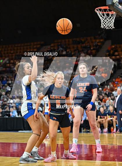 Thumbnail 2 in Legend @ Grandview (CHSAA 6A State Final) photogallery.