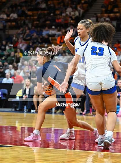 Thumbnail 2 in Legend @ Grandview (CHSAA 6A State Final) photogallery.