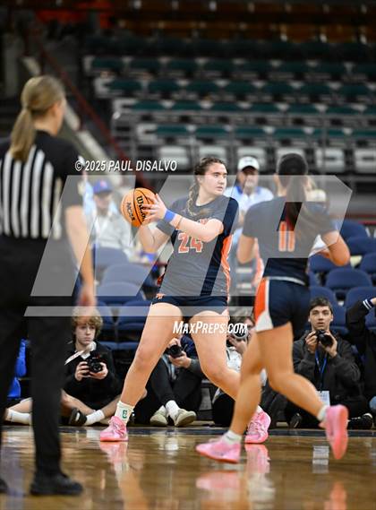 Thumbnail 2 in Legend @ Grandview (CHSAA 6A State Final) photogallery.