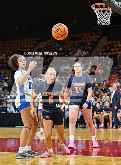Thumbnail 3 in Legend @ Grandview (CHSAA 6A State Final) photogallery.
