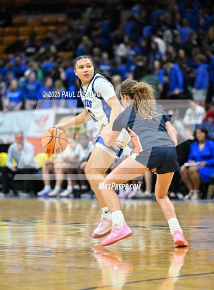 Thumbnail 3 in Legend @ Grandview (CHSAA 6A State Final) photogallery.