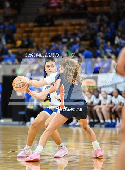 Thumbnail 1 in Legend @ Grandview (CHSAA 6A State Final) photogallery.