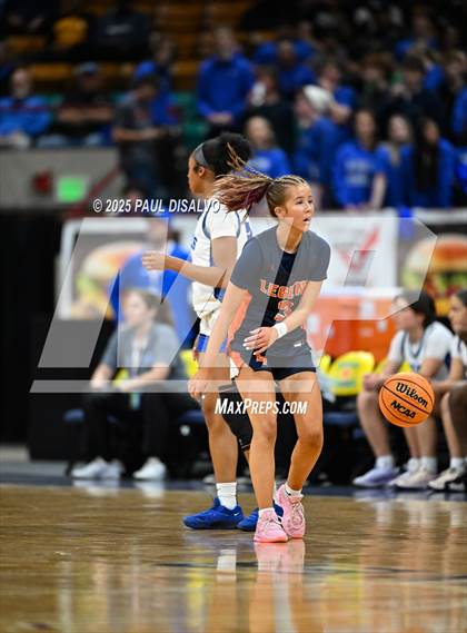 Thumbnail 3 in Legend @ Grandview (CHSAA 6A State Final) photogallery.