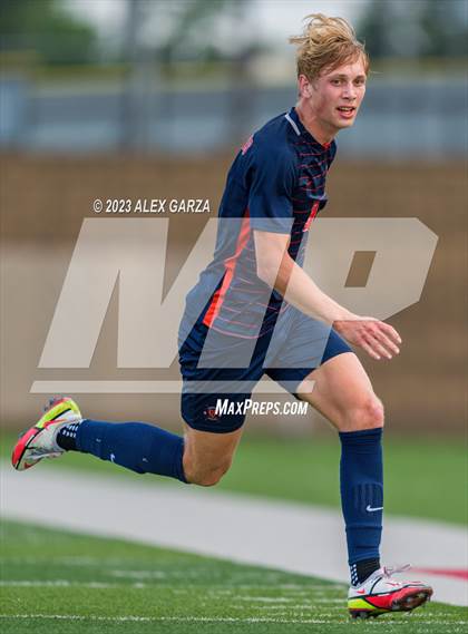 Thumbnail 3 in Seven Lakes vs Sachse (UIL 6A Soccer Semifinal) photogallery.