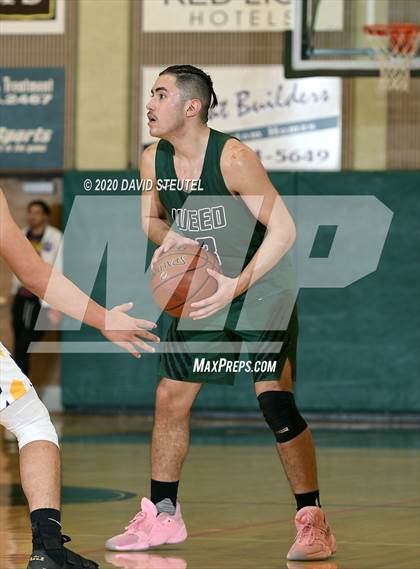 Thumbnail 2 in Weed vs. Fall River (CIF Northern Section D6 Final) photogallery.